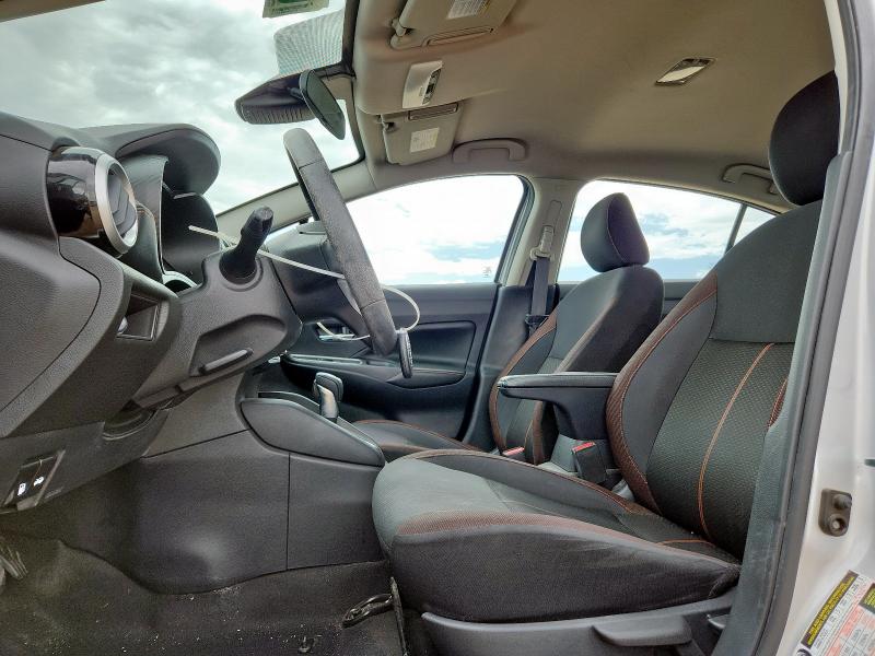  NISSAN VERSA 2021 Silver