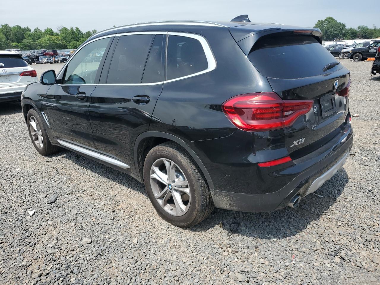 BMW X3 2021 VIN 5UXTY5C04M9H20547 zdjęcie 2