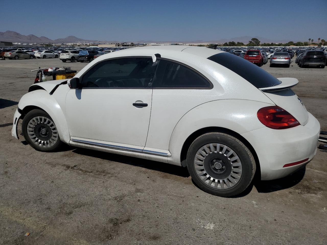 VOLKSWAGEN BEETLE 2016 VIN 3VWJ17AT1GM633601 zdjęcie 2