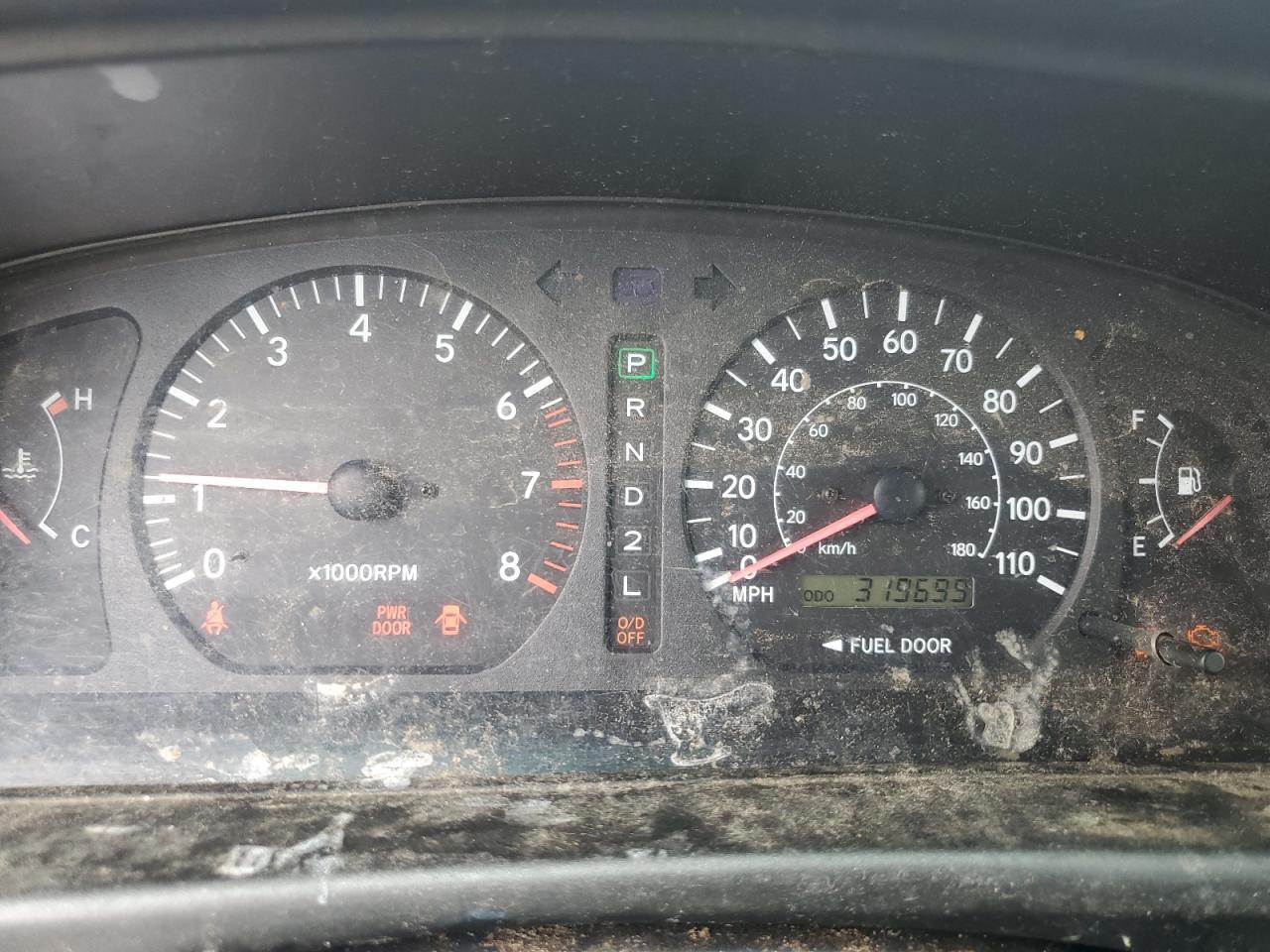 1999 Toyota Sienna Le VIN: 4T3ZF13C1XU144583 Lot: 60859065