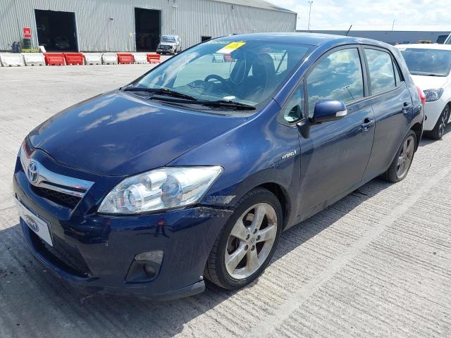 TOYOTA AURIS HYBR 2011