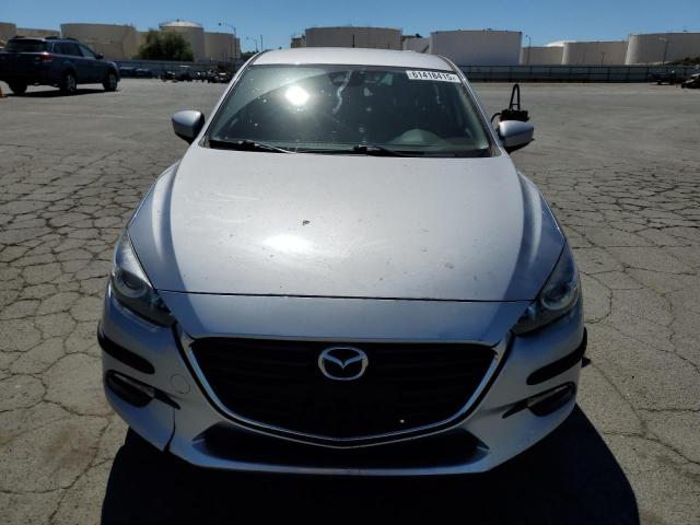  MAZDA 3 2017 Srebrny