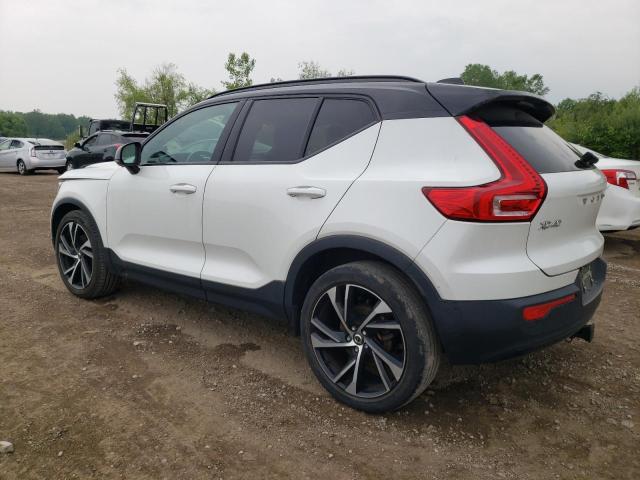  VOLVO XC40 2021 White