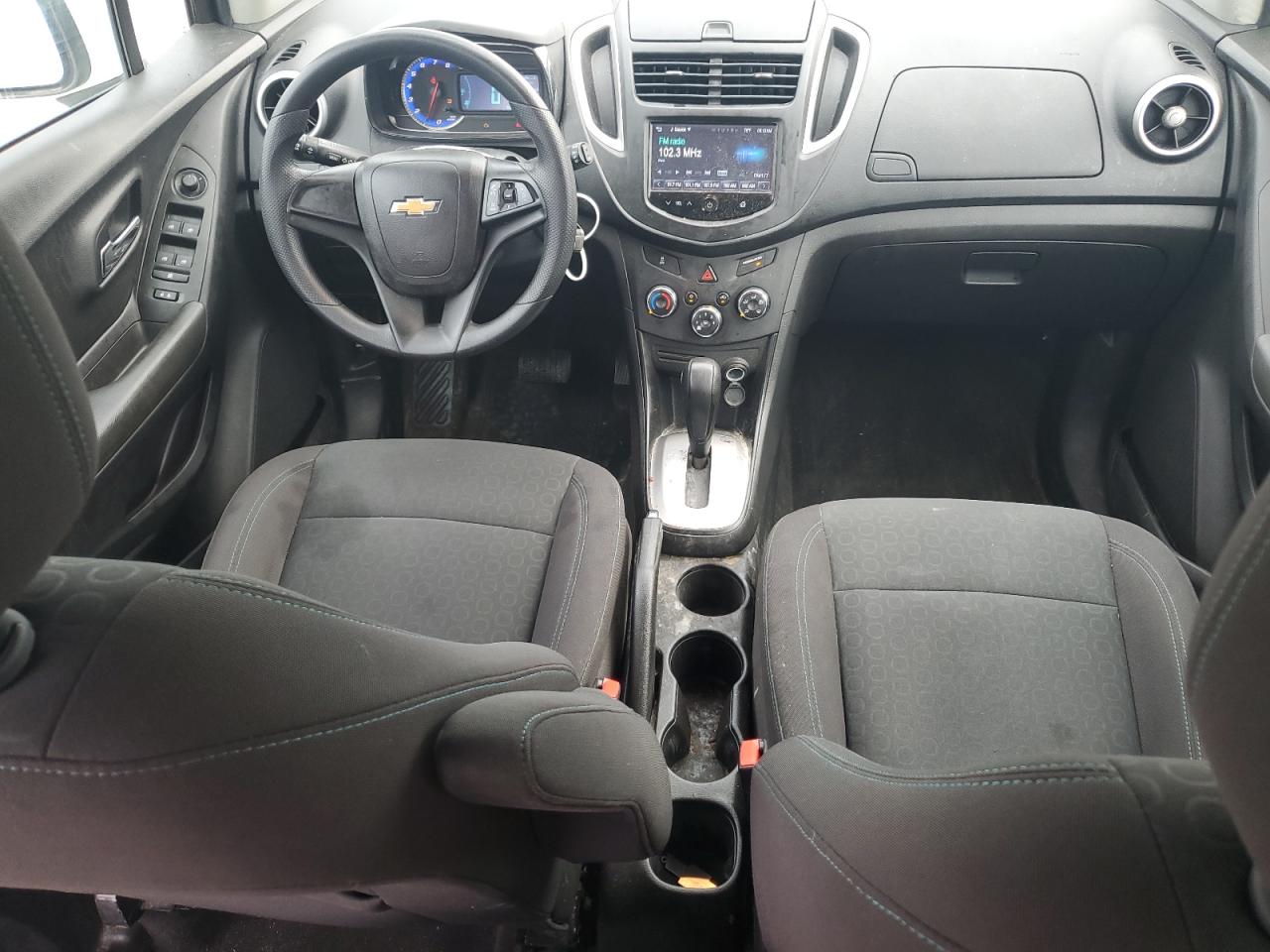 2016 Chevrolet Trax Ls VIN: KL7CJKSB4GB757905 Lot: 62882065