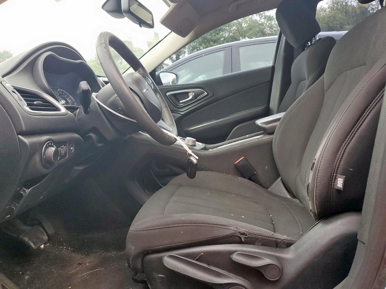 2015 Chrysler 200 Limited VIN: 1C3CCCAB5FN748037 Lot: 61816445