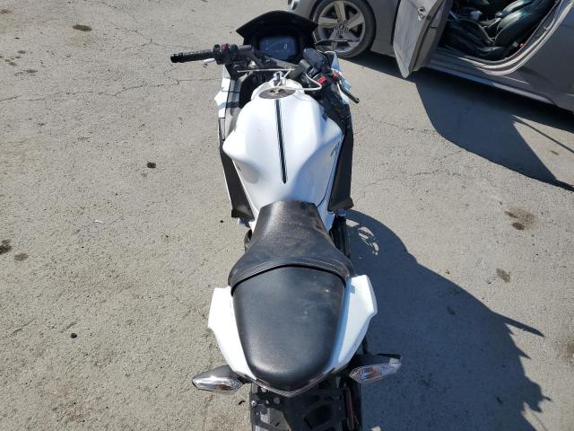  KAWASAKI EX650 N 2020 Білий