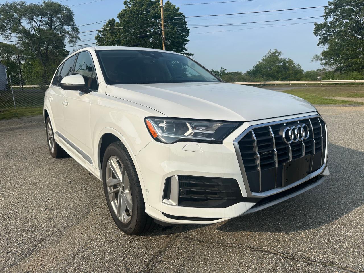 2021 Audi Q7 Premium Plus
