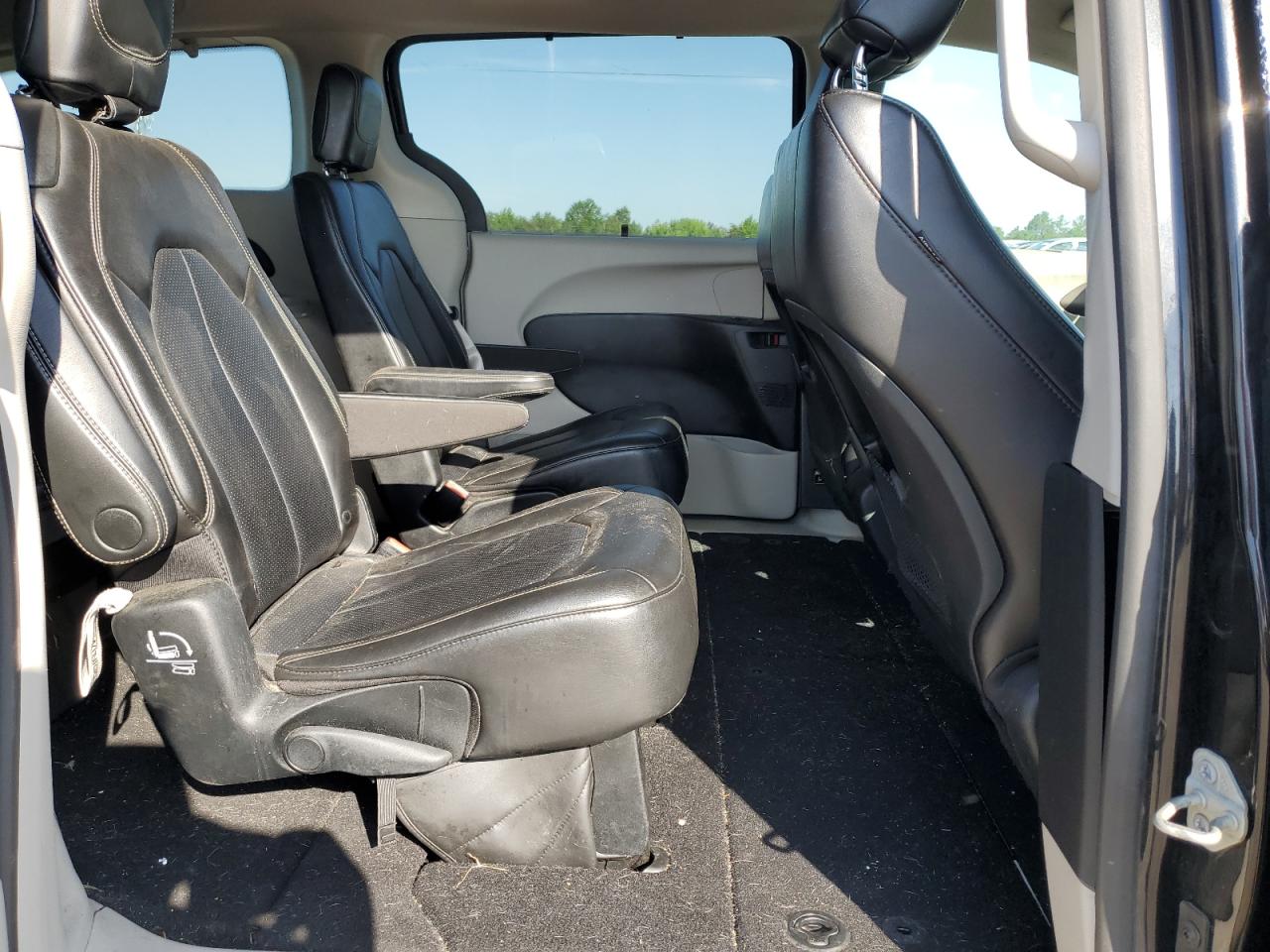 2020 Chrysler Voyager Lxi VIN: 2C4RC1DG8LR151612 Lot: 61596715