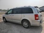 2010 Chrysler Town & Country Limited zu verkaufen in Pekin, IL - Hail