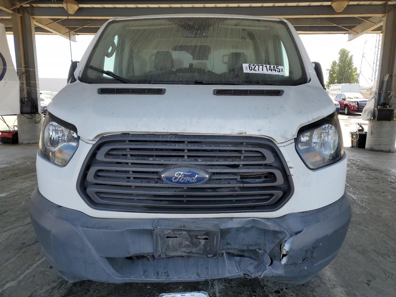 VIN: 1FTYR2YM3JKA96093 2018 FORD TRANSIT