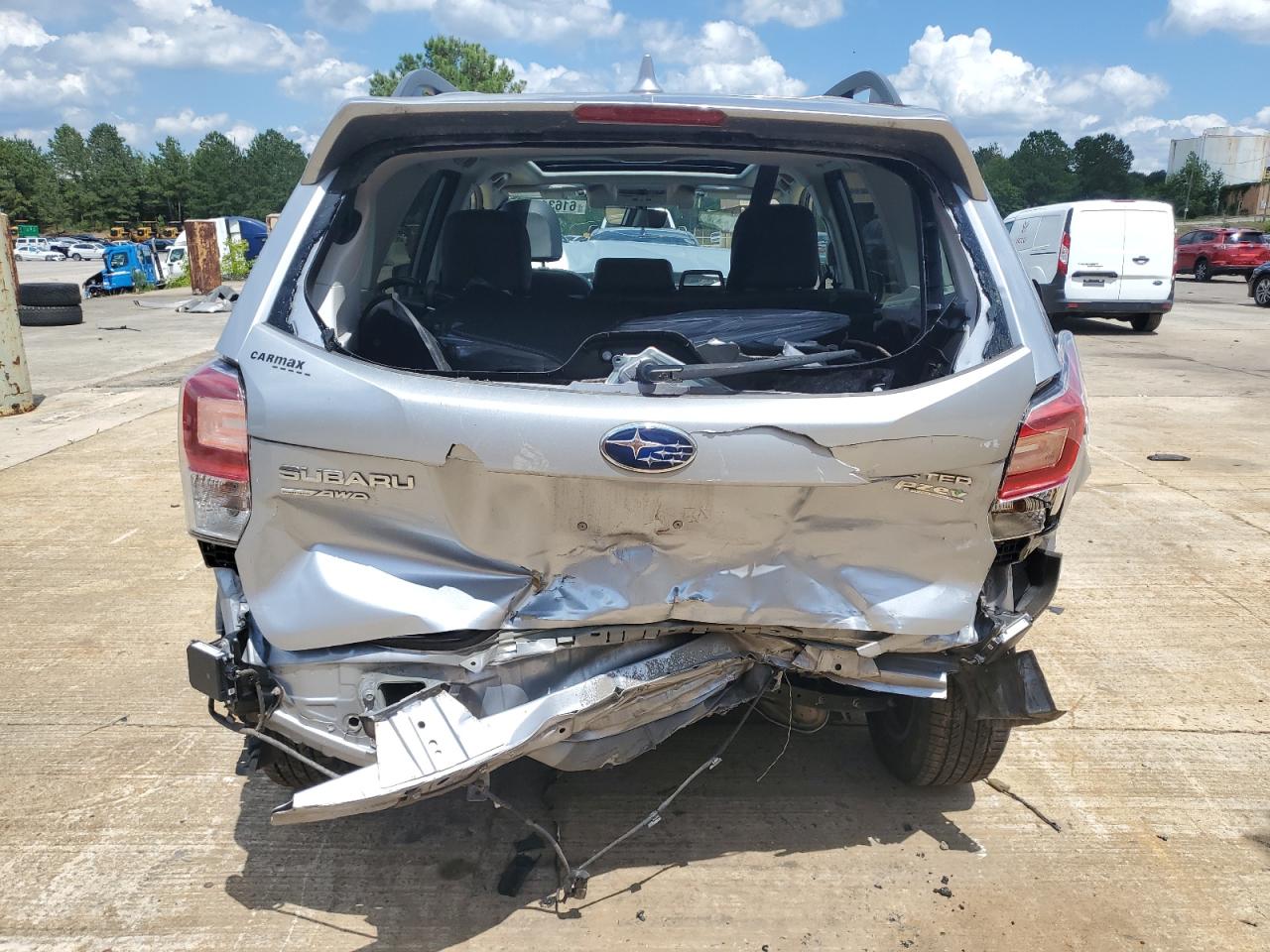 2017 Subaru Forester 2.5I Touring VIN: JF2SJAWC9HH565195 Lot: 61631195