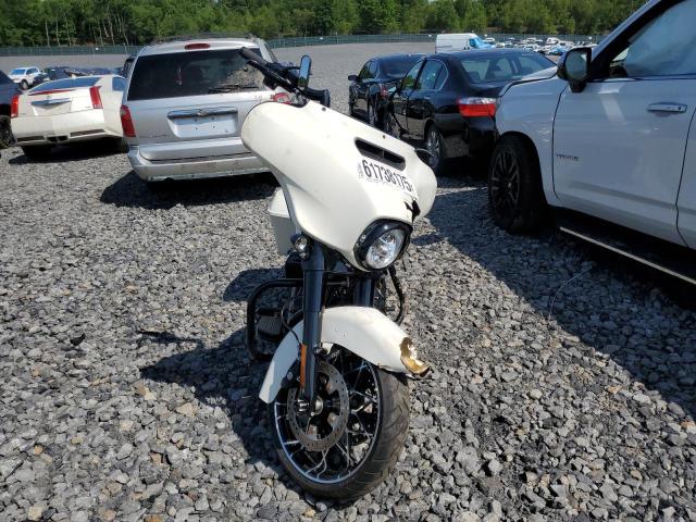  HARLEY-DAVIDSON FL 2018 Білий