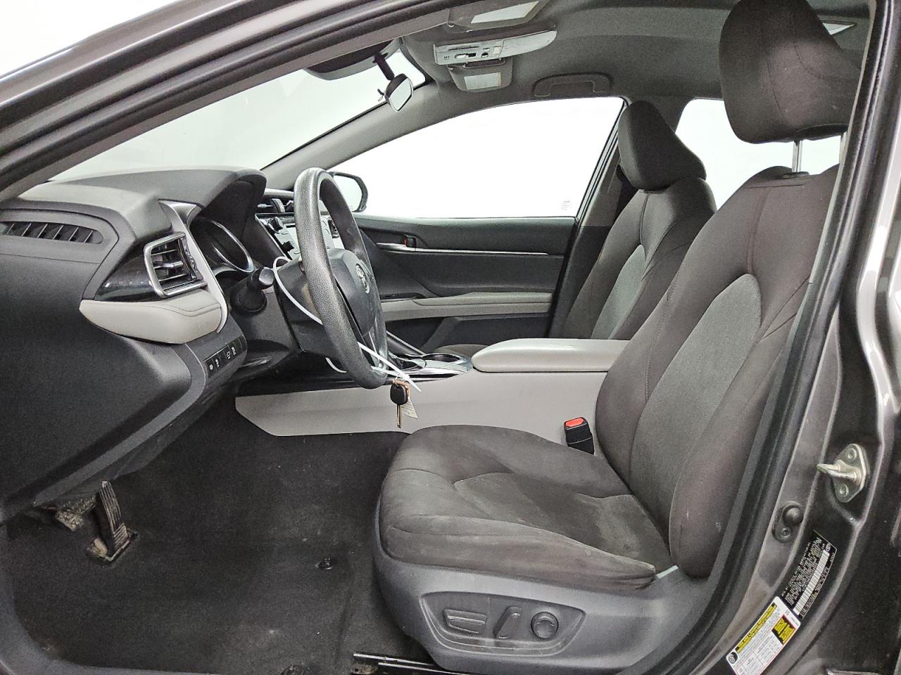 2019 Toyota Camry L VIN: 4T1B11HK5KU258958 Lot: 60442805