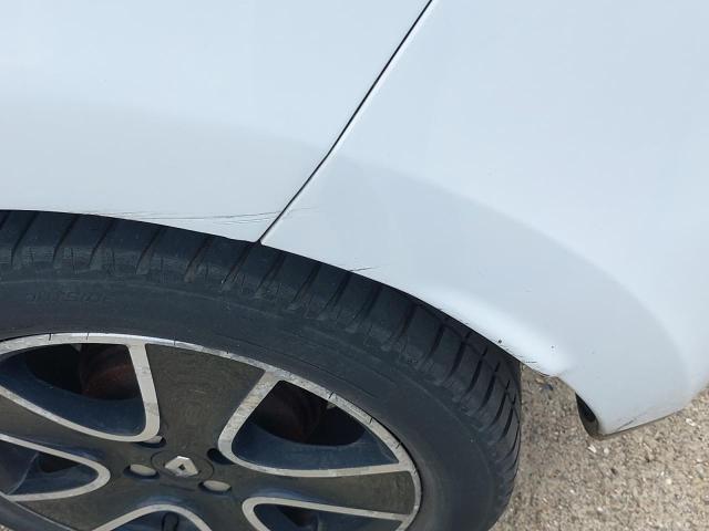 2014 RENAULT CLIO D-QUE