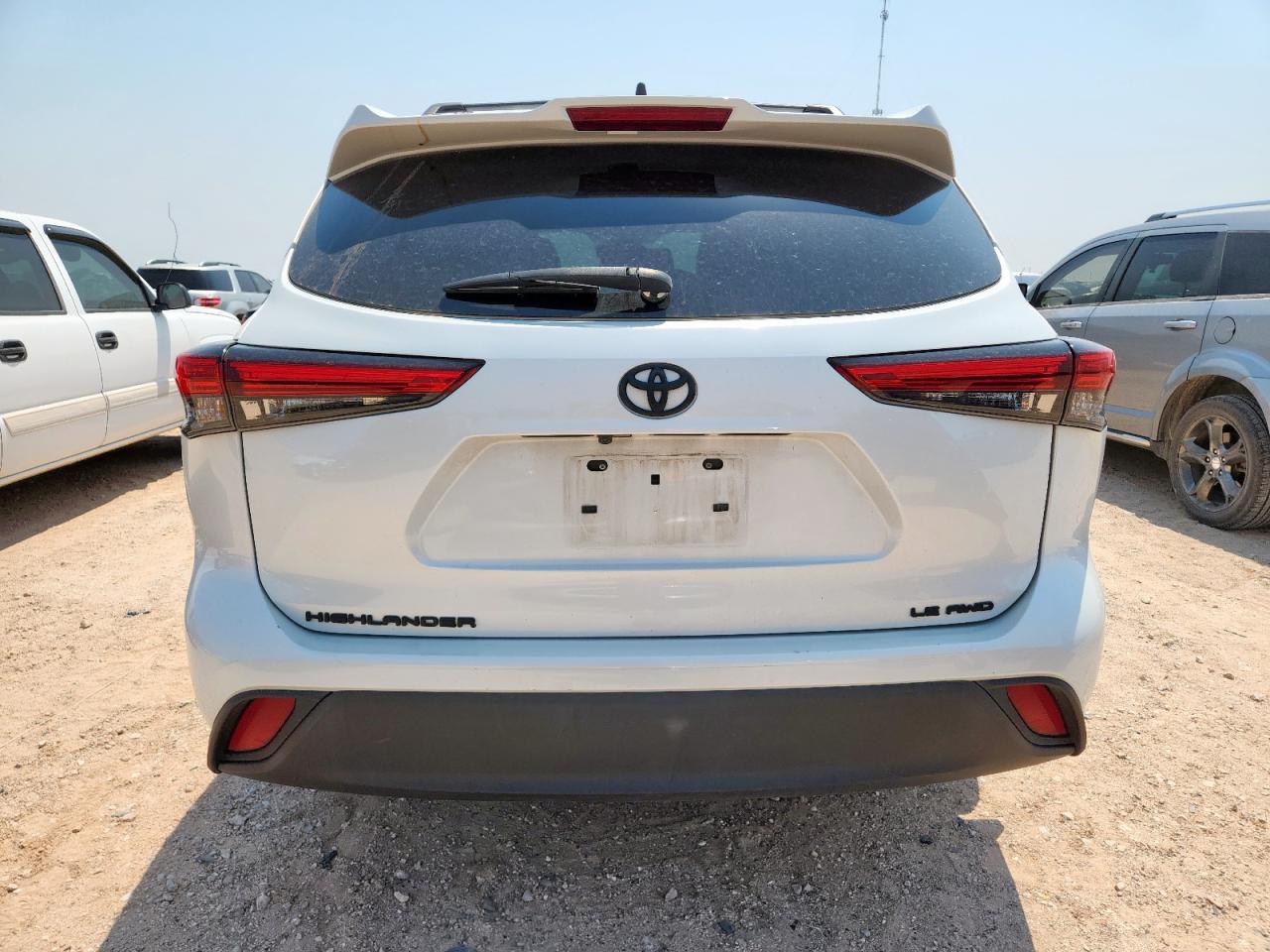 2022 Toyota Highlander L VIN: 5TDBZRBH1NS592664 Lot: 60937625