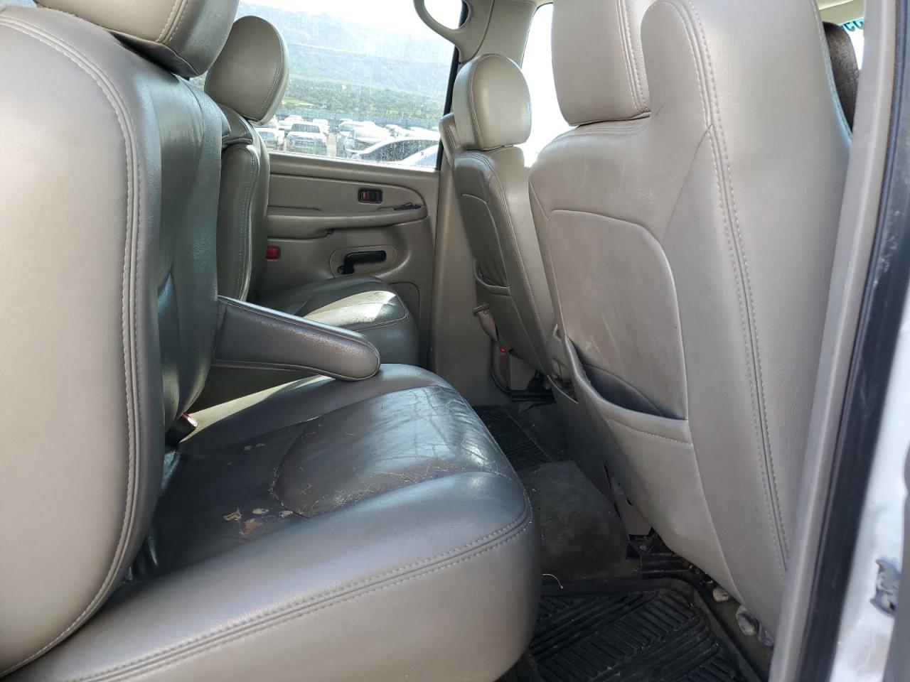 2005 GMC Yukon VIN: 1GKEK13T65J239134 Lot: 59302555