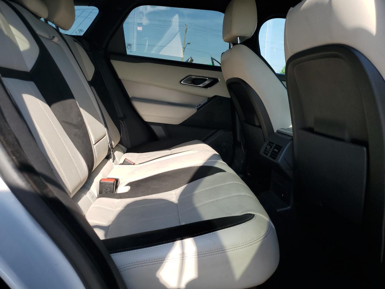 2019 Land Rover Range Rover Velar S VIN: SALYB2EX1KA791918 Lot: 61936025