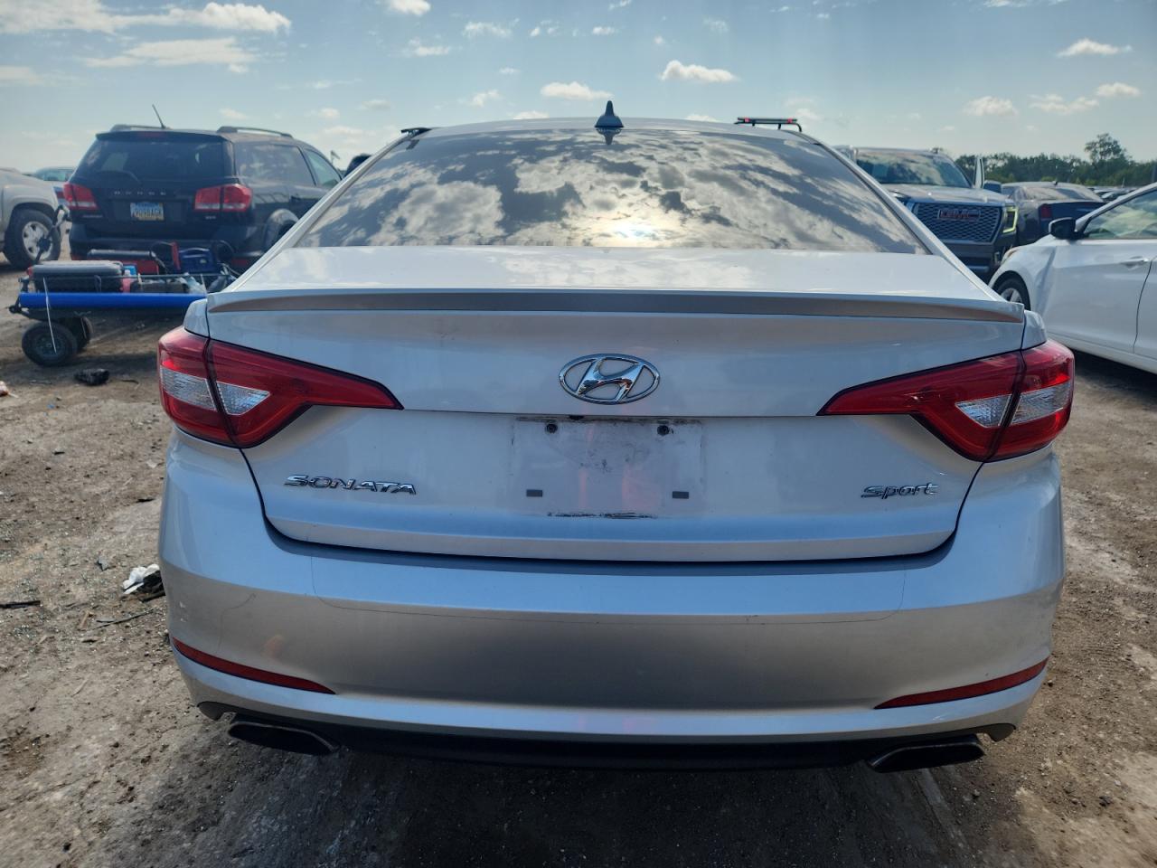 2015 Hyundai Sonata Sport VIN: 5NPE34AF1FH047735 Lot: 62078995