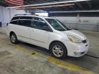 2004 Toyota Sienna Xle for Sale in Wheeling, IL - Side