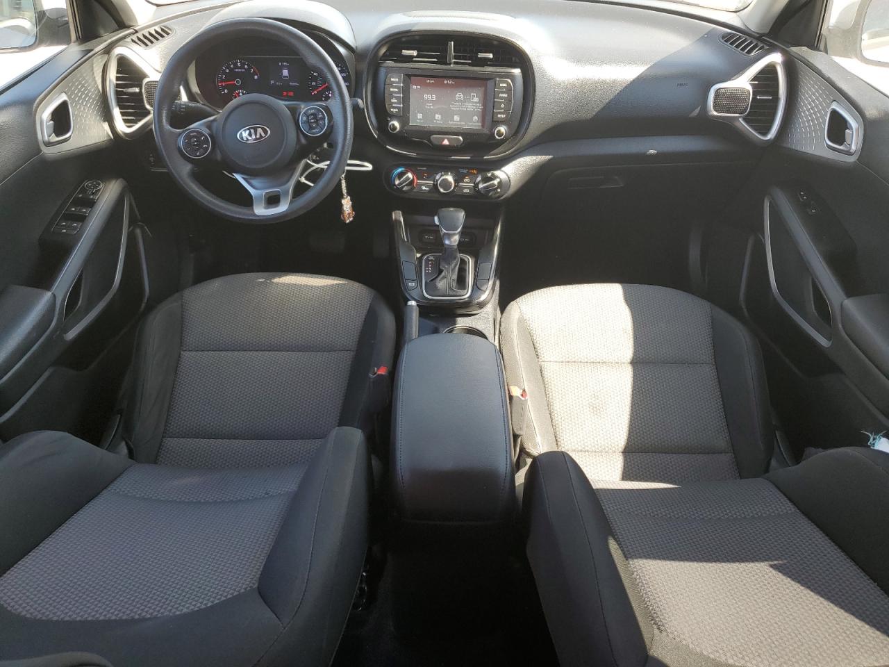 2020 Kia Soul Lx VIN: KNDJ23AU8L7085618 Lot: 61259885