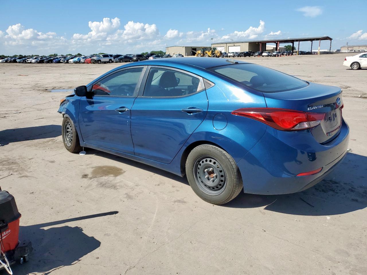 HYUNDAI ELANTRA 2016 VIN KMHDH4AE7GU619902 zdjęcie 2