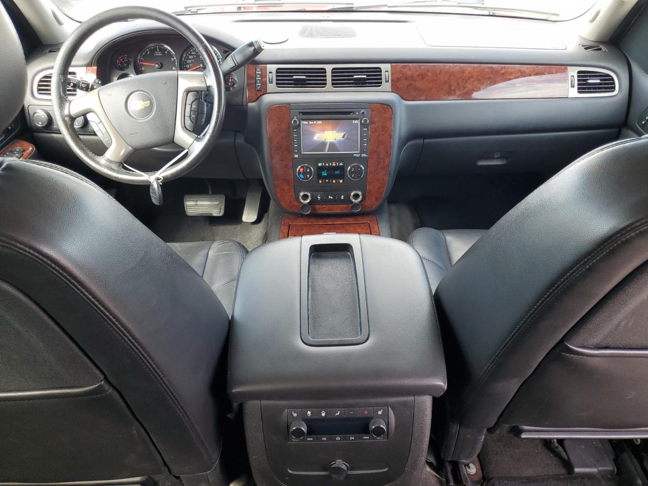 2013 Chevrolet Suburban K1500 Ltz VIN: 1GNSKKE76DR218411 Lot: 62859165