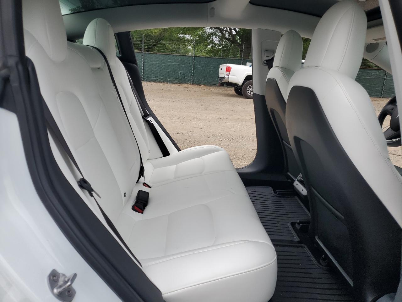 2018 Tesla Model 3 VIN: 5YJ3E1EB0JF081308 Lot: 62540695