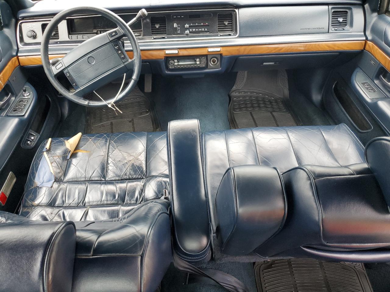 1992 Mercury Grand Marquis Ls VIN: 2MECM75W3NX713196 Lot: 60961315