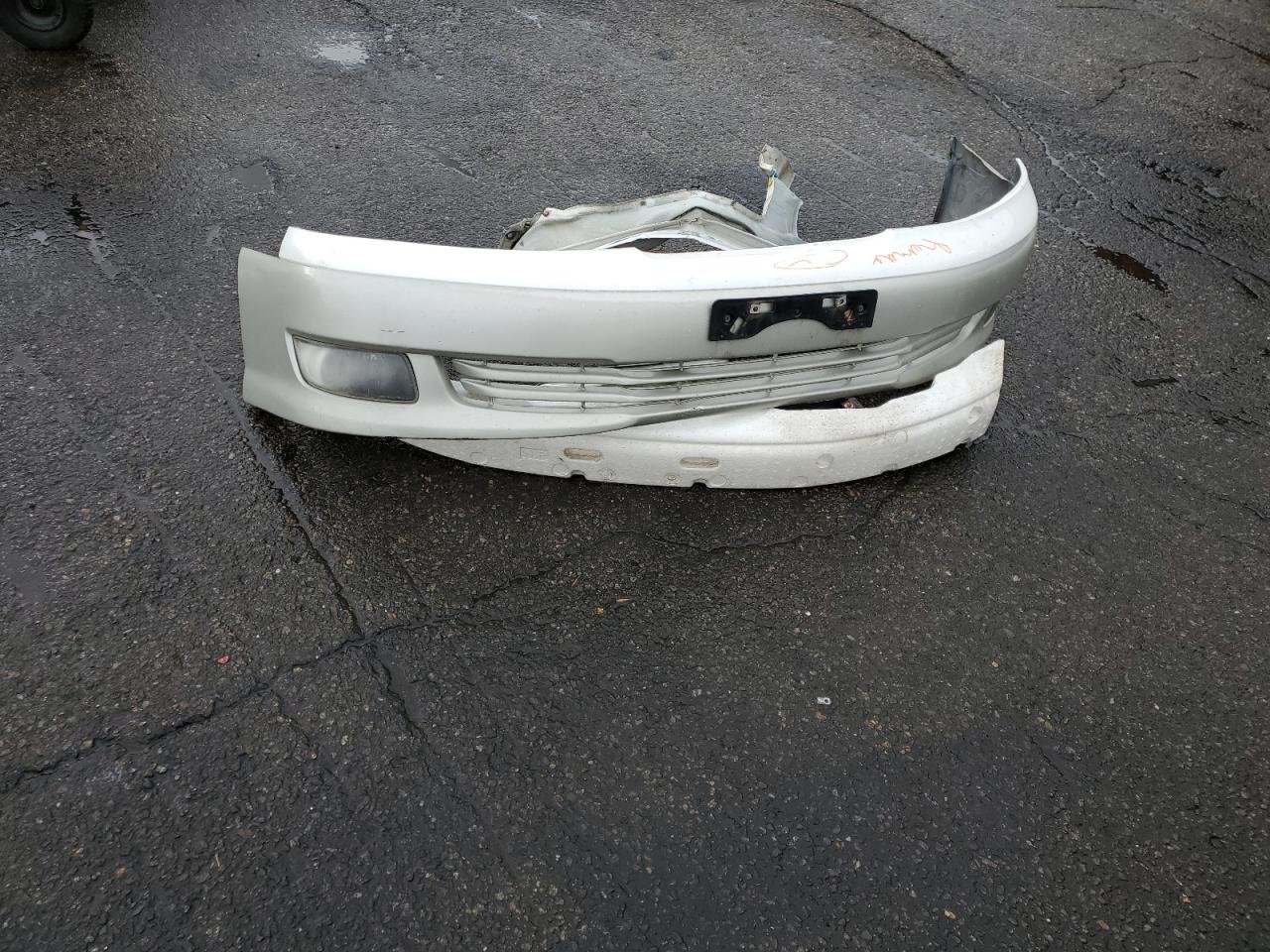 2000 Lexus Es 300 VIN: JT8BF28G9Y5101524 Lot: 60682855