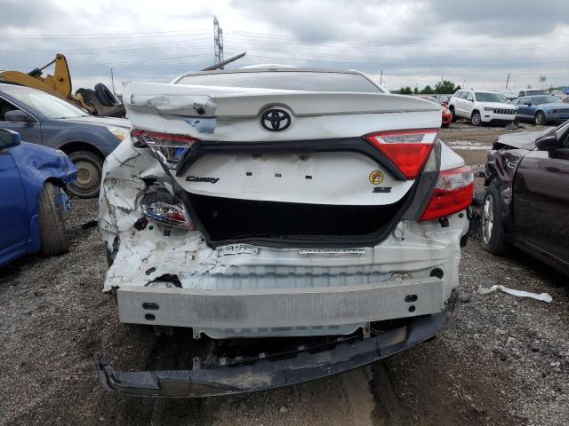 Седаны TOYOTA CAMRY 2015 Белы