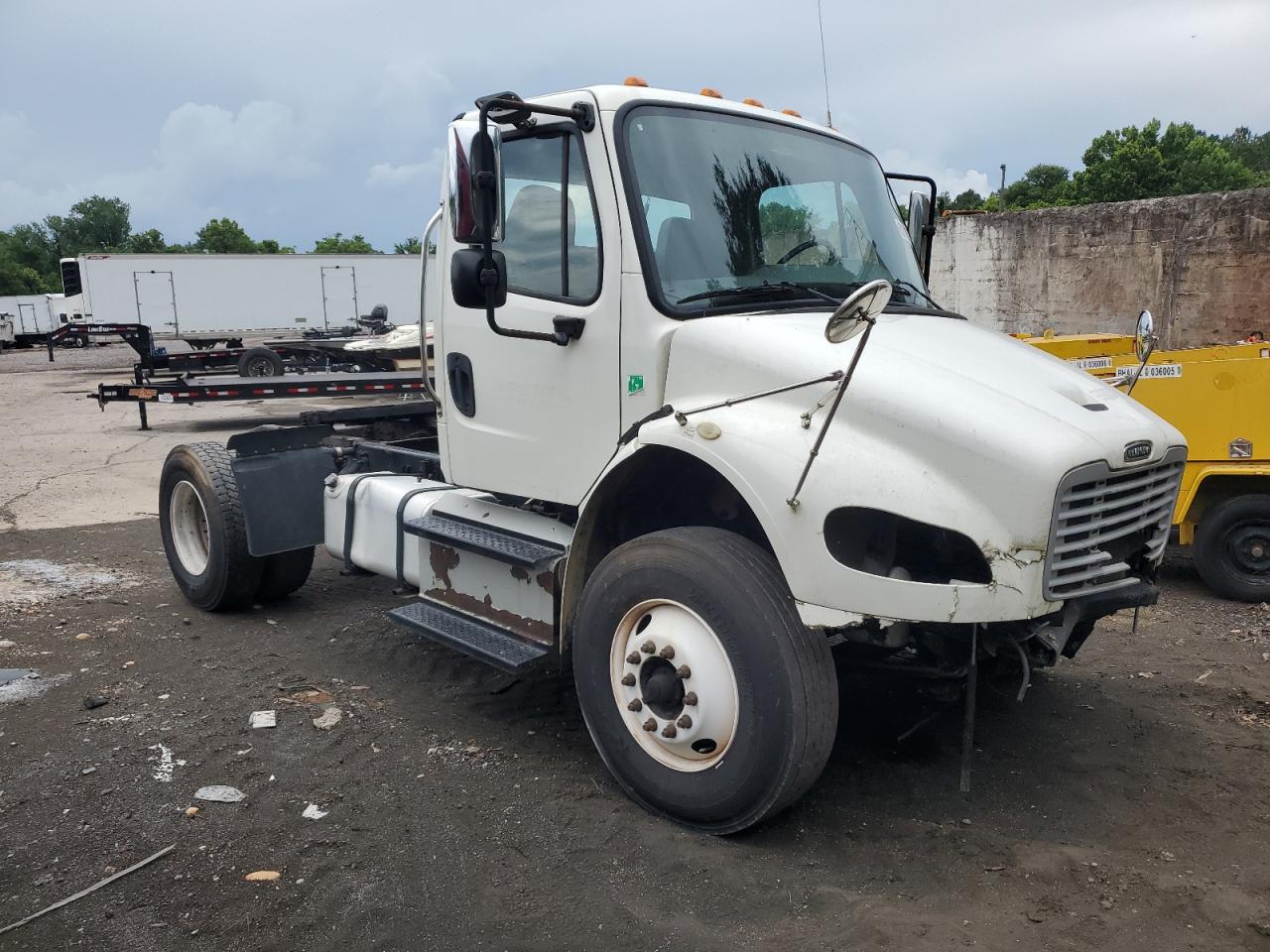 2016 Freightliner Business Class M2 Semi Truck zu verkaufen in Hueytown, AL - Front End