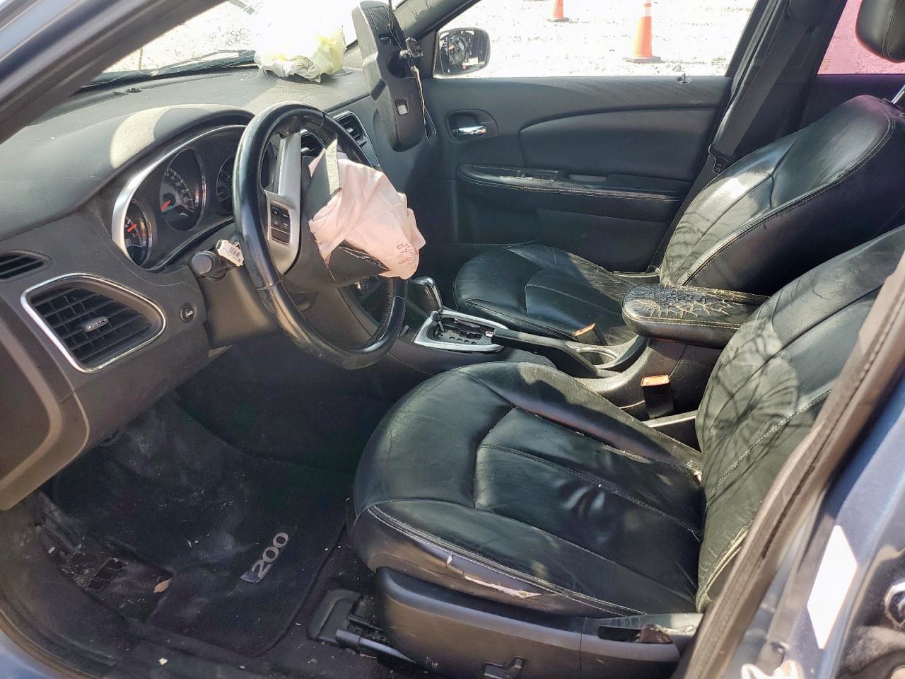 2011 Chrysler 200 Limited VIN: 1C3BC2FG1BN575668 Lot: 91280335