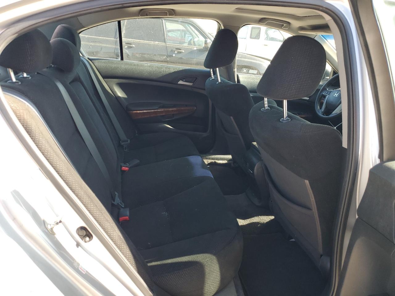 2011 Honda Accord Ex VIN: 1HGCP2F77BA057187 Lot: 61457645