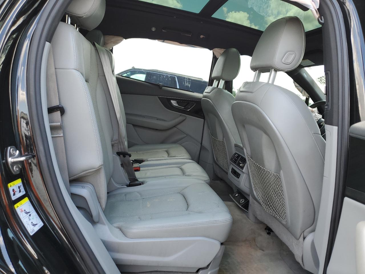2017 Audi Q7 Premium Plus VIN: WA1LHAF73HD053371 Lot: 61933675