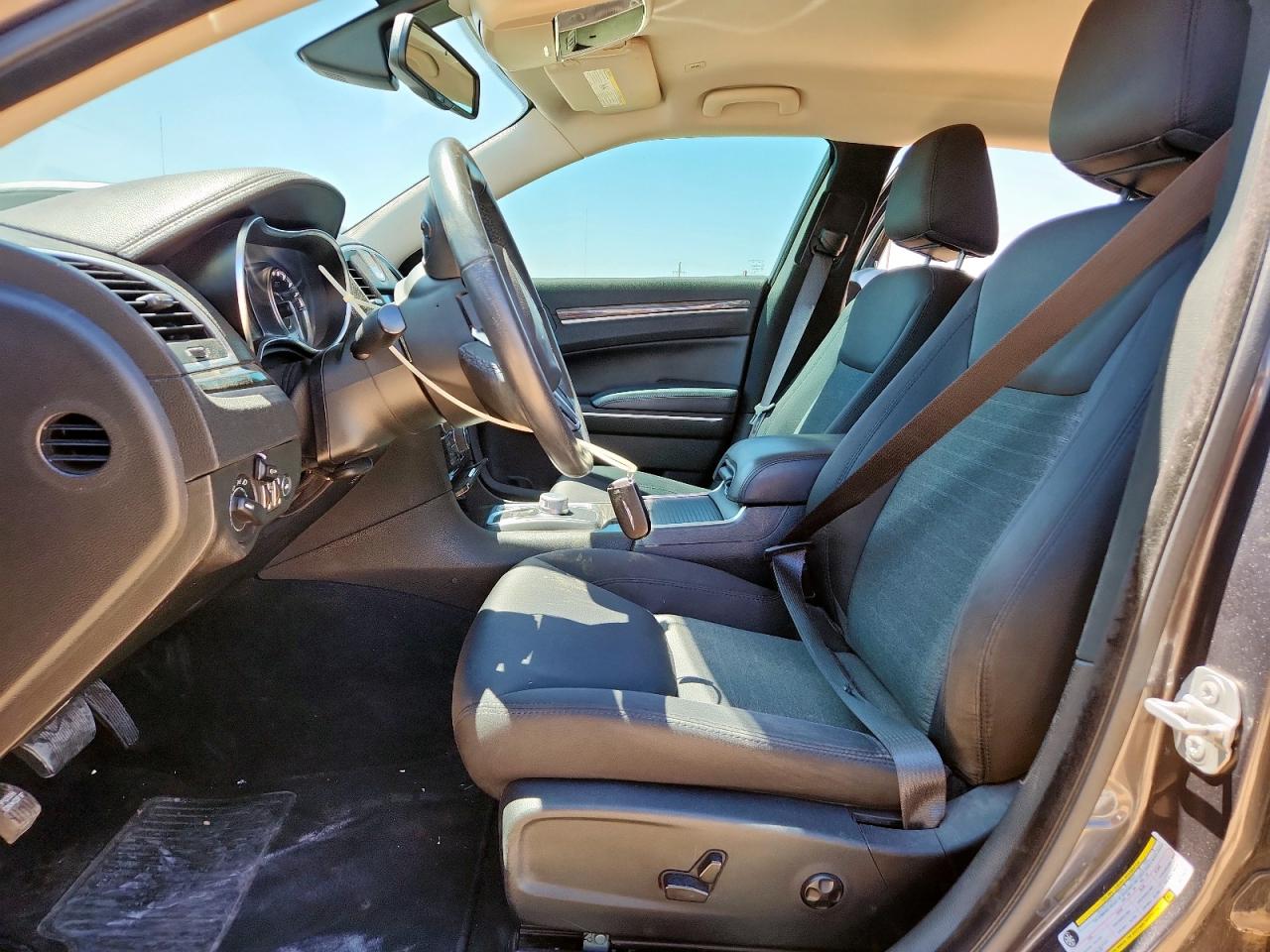 2019 Chrysler 300 Touring VIN: 2C3CCAAG3KH758147 Lot: 62862545