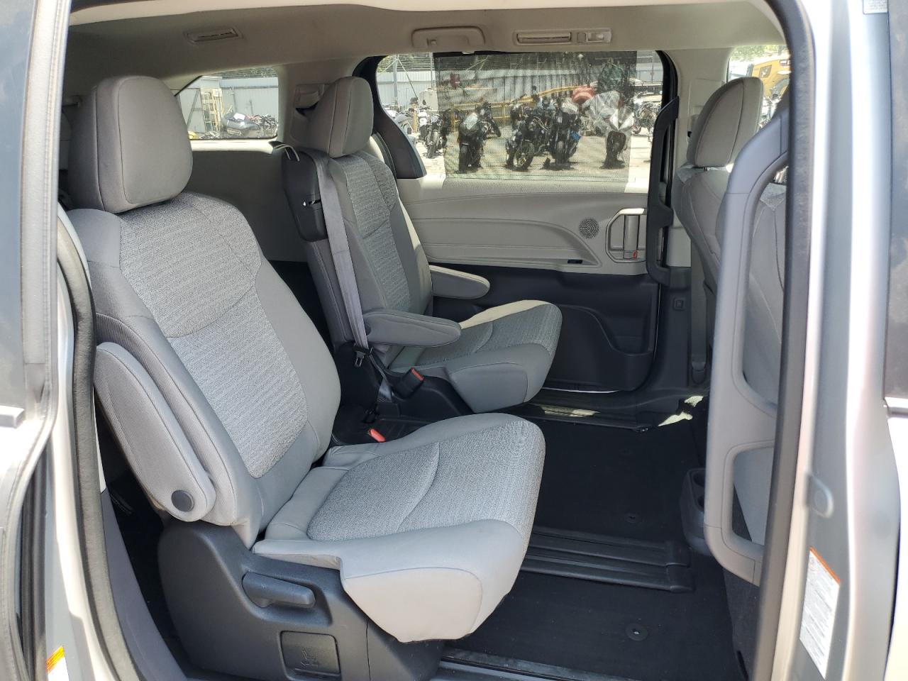 2022 Toyota Sienna Le VIN: 5TDKRKECXNS123080 Lot: 62421565