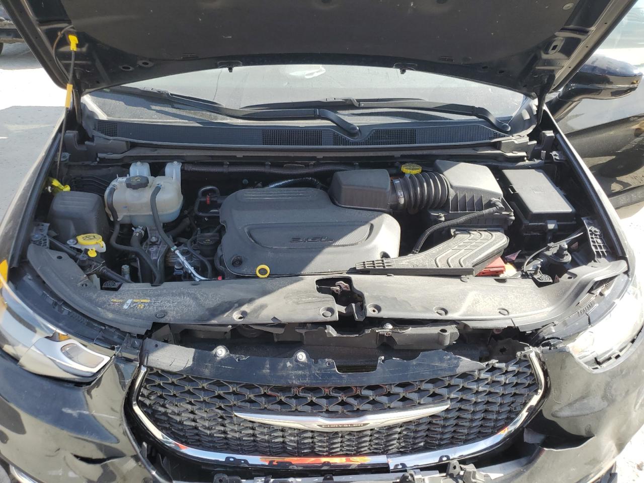 2024 Chrysler Pacifica Touring L VIN: 2C4RC1BG0RR124772 Lot: 61560665