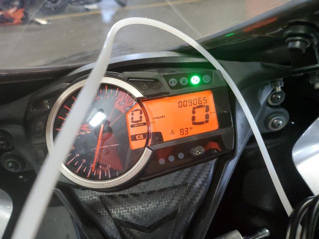  SUZUKI GSXR750 2021 Серый