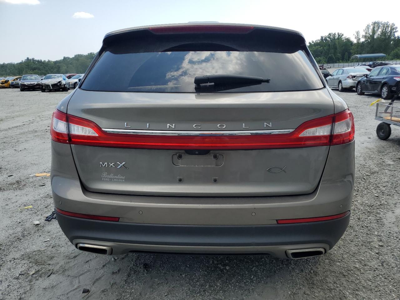 2017 Lincoln Mkx Reserve VIN: 2LMPJ6LR2HBL12680 Lot: 62188335