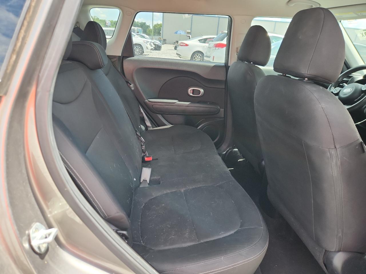 KIA SOUL 2018 VIN KNDJN2A2XJ7505473 photo 10