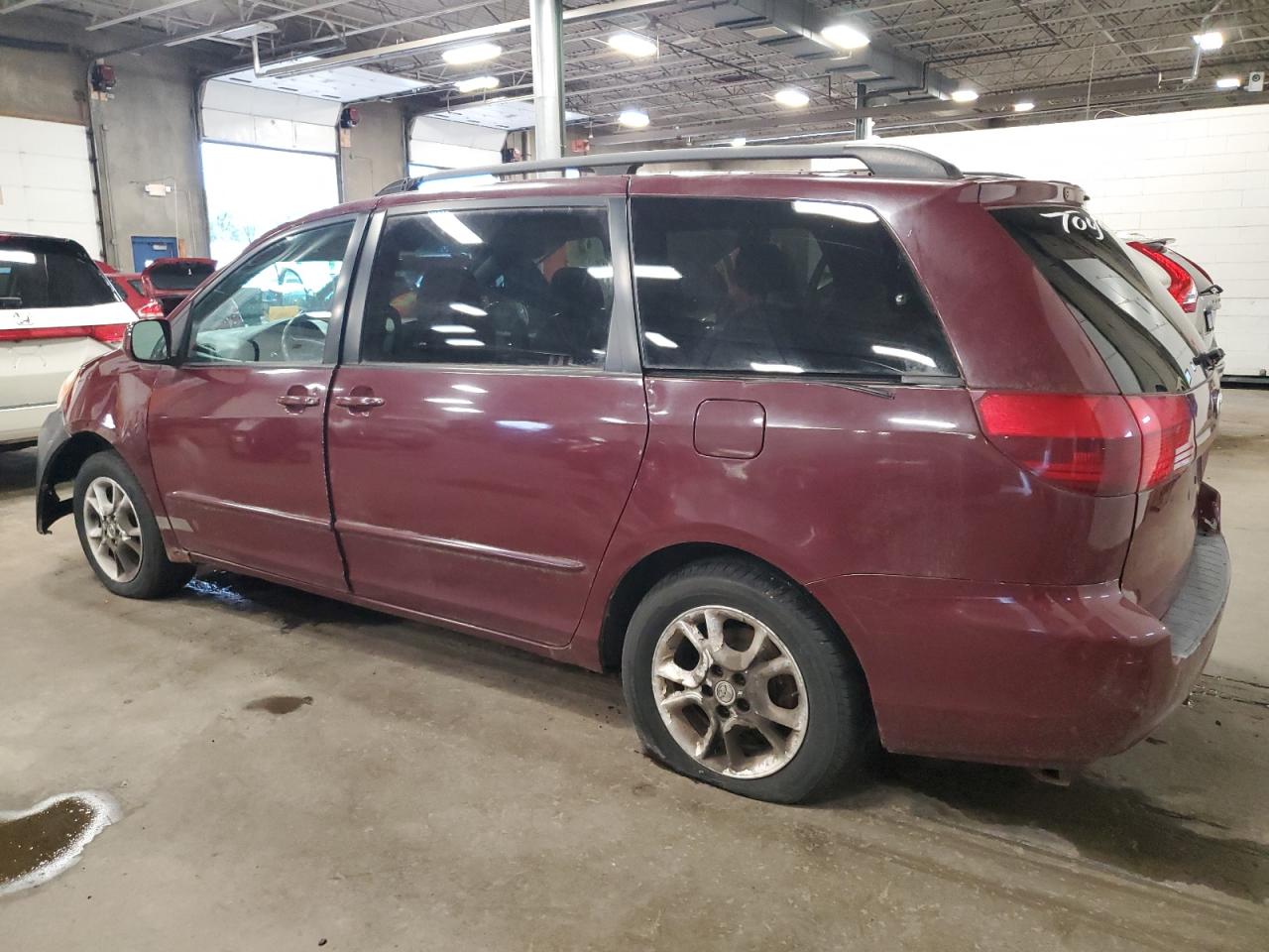 TOYOTA All Models 2005 VIN 5TDZA22CX5S329302 фото 2
