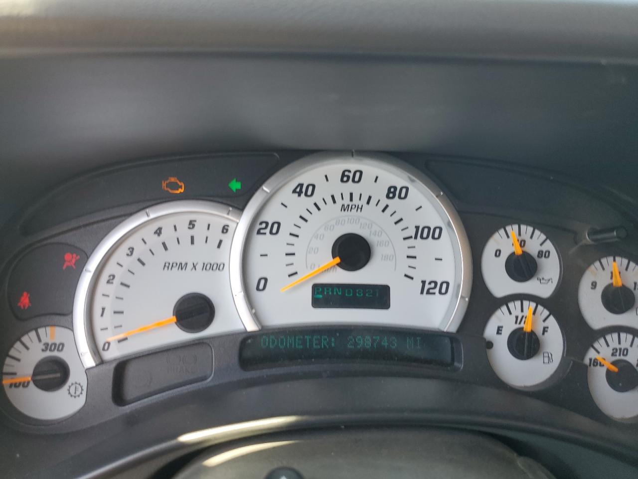 2004 Chevrolet Silverado C1500 VIN: 1GCEC14T24Z174421 Lot: 62887245