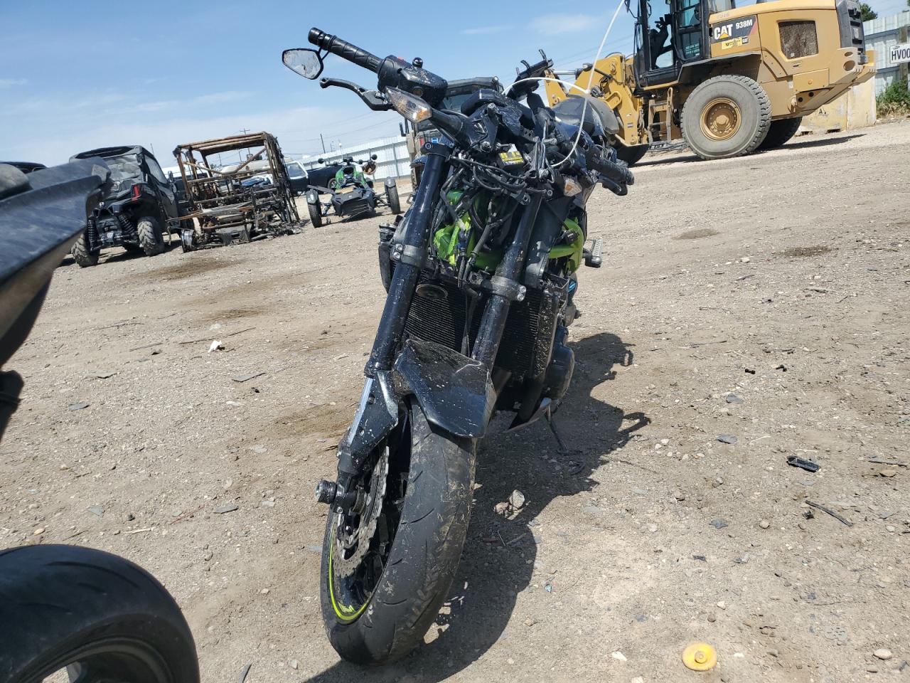 KAWASAKI ZR900 F 2020 VIN ML5ZRDF16LDA38427 фото 2