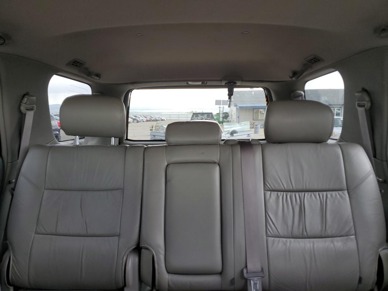 2001 Toyota Sequoia Limited VIN: 5TDZT38A01S027520 Lot: 60707235