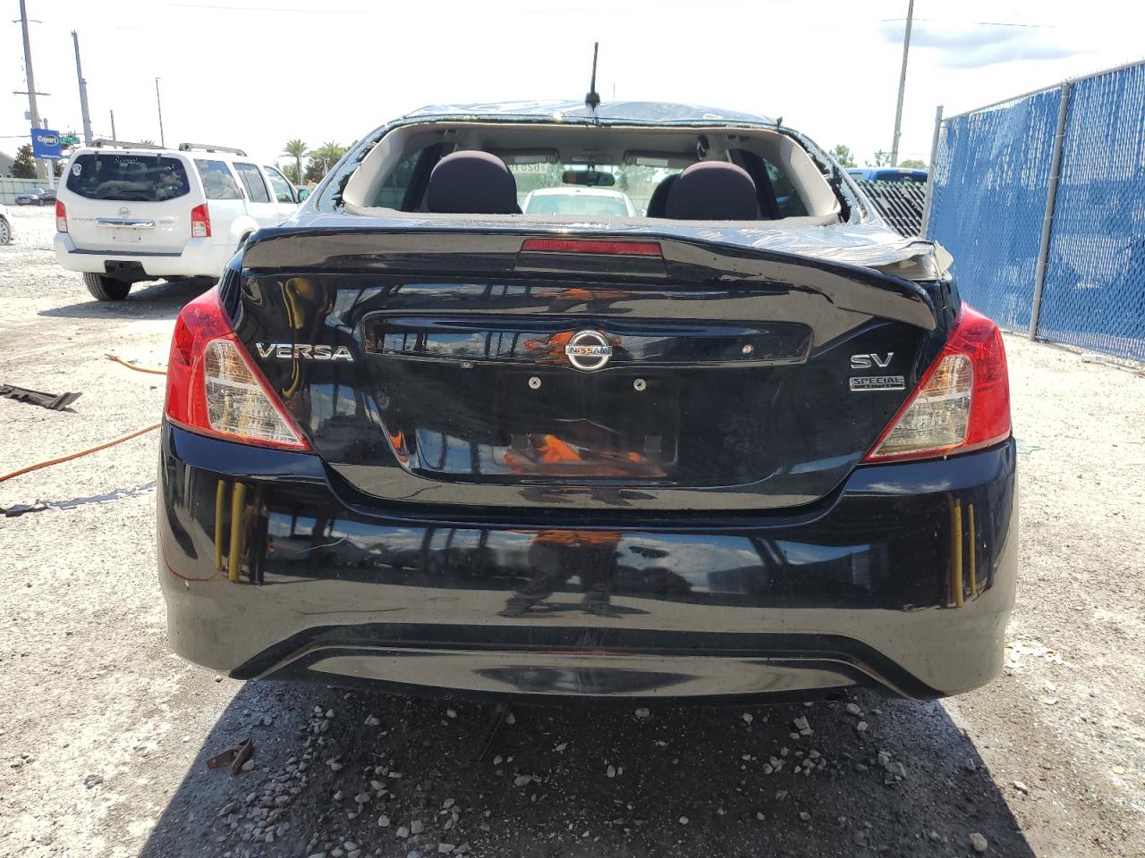 NISSAN VERSA 2018 VIN 3N1CN7AP1JL878482 zdjęcie 6