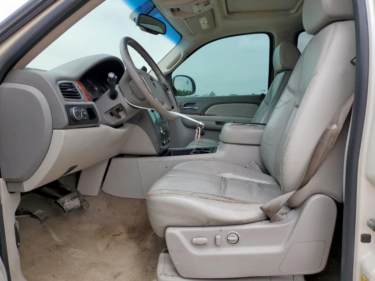 2009 GMC Yukon Xl C1500 Slt VIN: 1GKFC36029R173526 Lot: 62776015