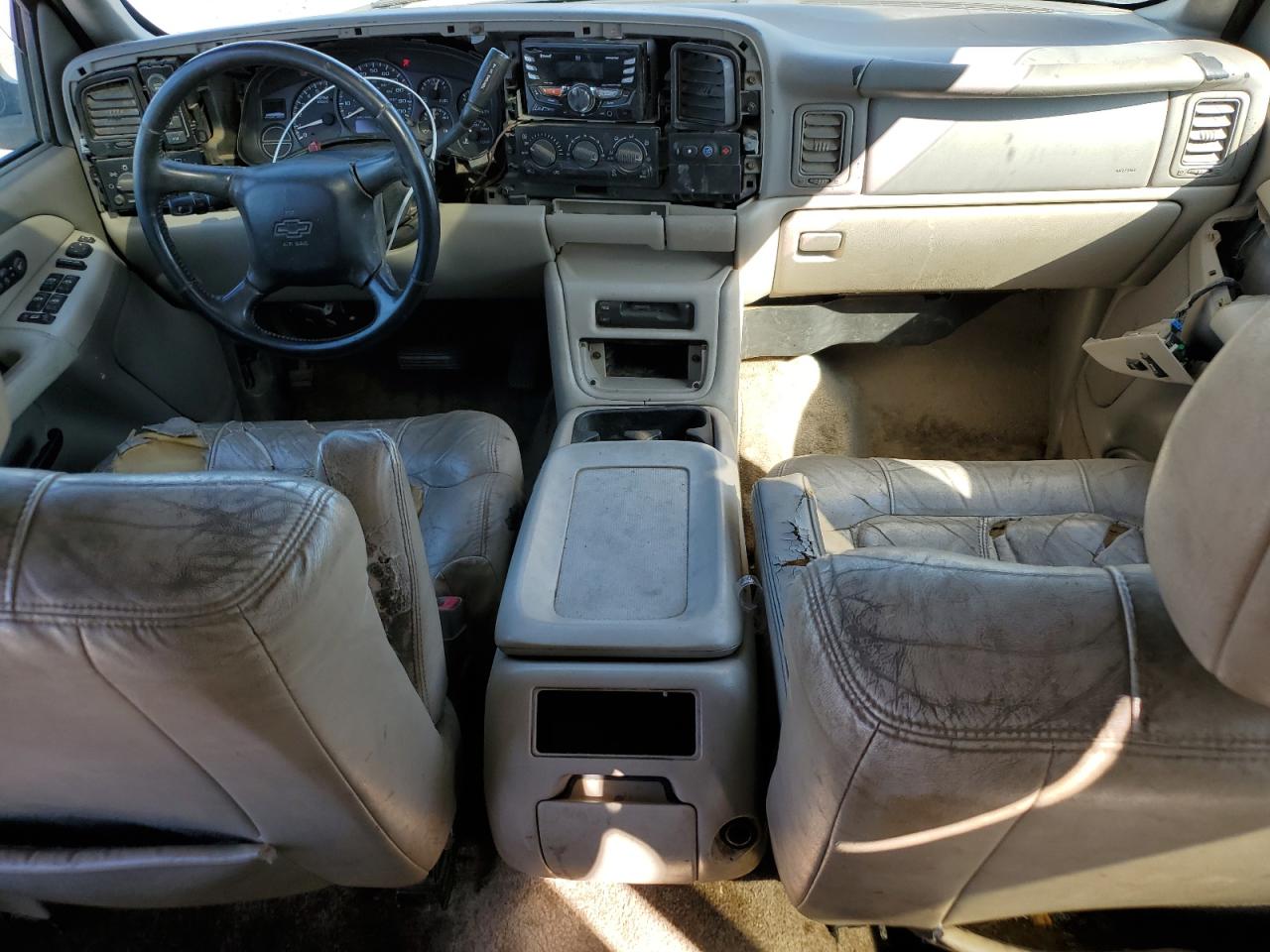 2002 Chevrolet Suburban K1500 VIN: 1GNFK16T52J325761 Lot: 60925735