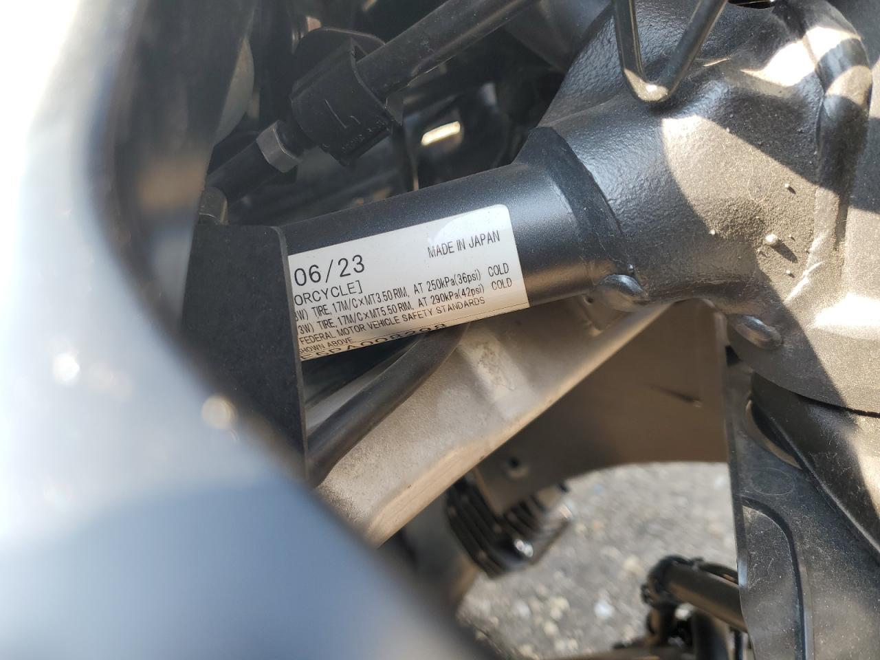 YAMAHA YZFR7 2023 VIN JYARM38E5PA008298 фото 9