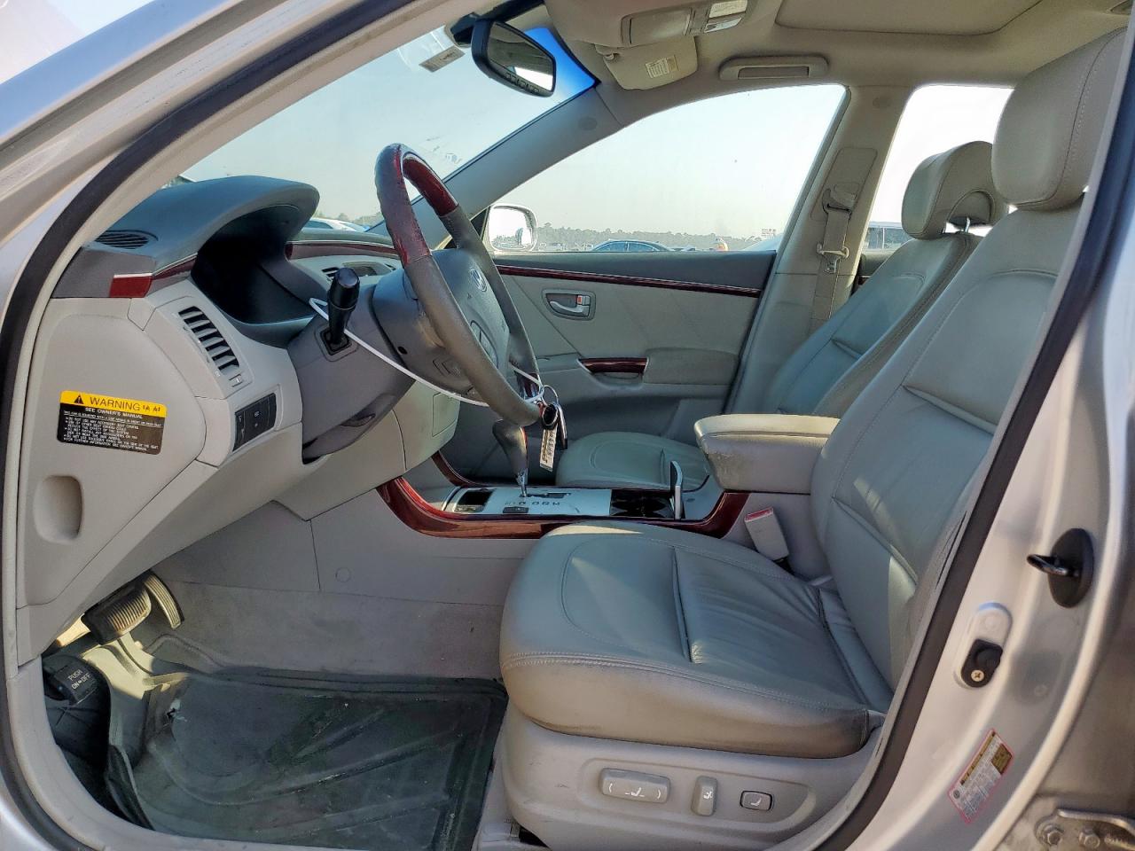 2006 Hyundai Azera Se VIN: KMHFC46F96A095693 Lot: 59226015
