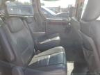 2005 Chrysler Town & Country Limited   за продажба в Pekin, IL - Side